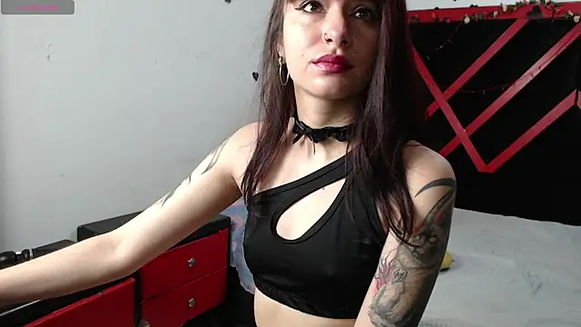 Snapshot of hecate_dark chatting on 16, 4, 2026 hecate dark online show from 16, 4, 2026