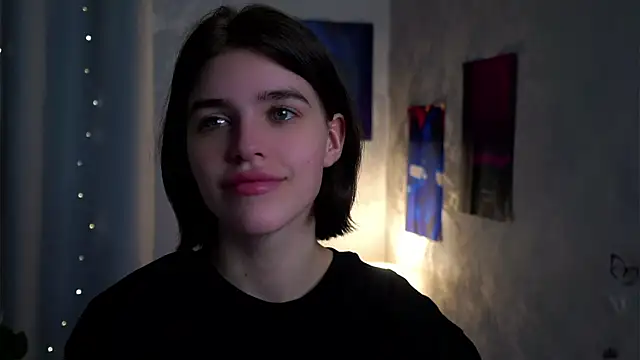 Snapshot of EleneButton chatting on 5, 2, 2026 EleneButton online show from 5, 2, 2026