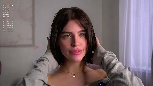 Snapshot of EleneButton chatting on 5, 3, 2026 EleneButton online show from 5, 3, 2026