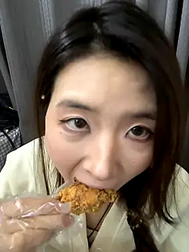 Moonlight-23 online show from 15, 11, 2025