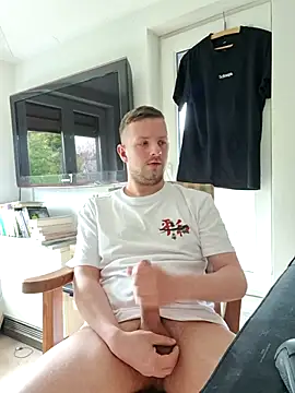 Snapshot of 6incheswannacum chatting on 12, 4, 2026 6incheswannacum online show from 12, 4, 2026