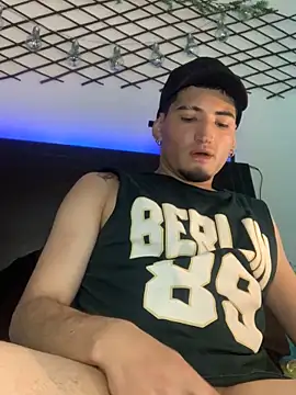 Snapshot of Ian_kai chatting on 9, 10, 2025 Ian kai online show from 9, 10, 2025