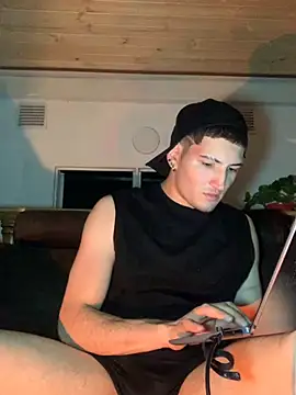 Snapshot of Ian_kai chatting on 30, 10, 2025 Ian kai online show from 30, 10, 2025