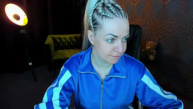 Anna Snows online show from 8, 4, 2026