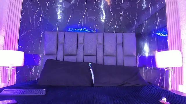 Snapshot of BustyGlow chatting on 5, 3, 2026 BustyGlow online show from 5, 3, 2026