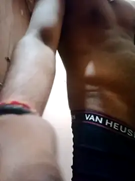 Snapshot of hornyboywithabs chatting on 8, 4, 2026 hornyboywithabs online show from 8, 4, 2026