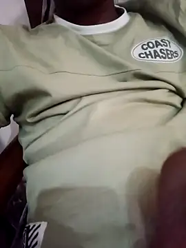 Snapshot of hornyboywithabs chatting on 13, 4, 2026 hornyboywithabs online show from 13, 4, 2026