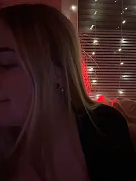 Snapshot of ItsLxsa chatting on 15, 4, 2026 ItsLxsa online show from 15, 4, 2026