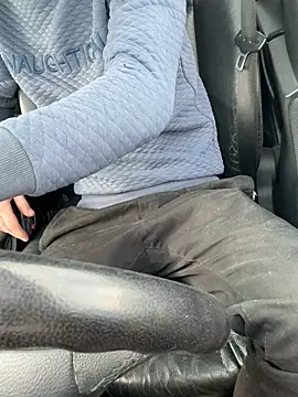 Snapshot of bmwe71 chatting on 12, 3, 2026 bmwe71 online show from 12, 3, 2026