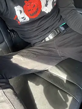 Snapshot of bmwe71 chatting on 16, 4, 2026 bmwe71 online show from 16, 4, 2026