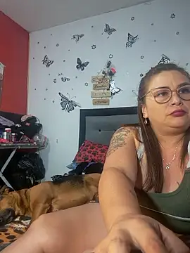 Snapshot of anythompsom chatting on 15, 1, 2026 anythompsom online show from 15, 1, 2026