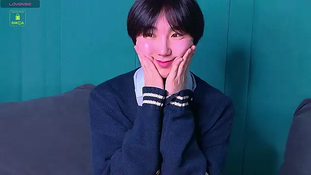 Snapshot of HeejinWang chatting on 28, 11, 2025 HeejinWang online show from 28, 11, 2025