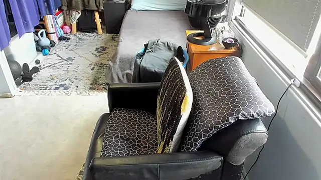 Snapshot of CassiusJohnson chatting on 30, 10, 2025 CassiusJohnson online show from 30, 10, 2025