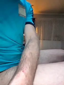 Snapshot of Remello1 chatting on 5, 3, 2026 Remello1 online show from 5, 3, 2026