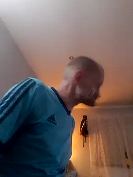 Snapshot of Remello1 chatting on 8, 3, 2026 Remello1 online show from 8, 3, 2026