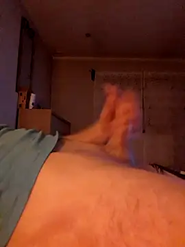 Snapshot of Remello1 chatting on 7, 4, 2026 Remello1 online show from 7, 4, 2026