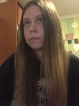 Snapshot of LunaVirelle chatting on 3, 4, 2026 LunaVirelle online show from 3, 4, 2026