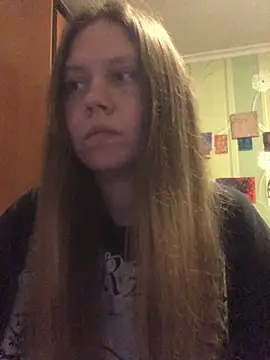 Snapshot of LunaVirelle chatting on 14, 4, 2026 LunaVirelle online show from 14, 4, 2026