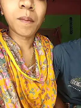 Snapshot of CoupleShow_432 chatting on 4, 3, 2026 CoupleShow 432 online show from 4, 3, 2026