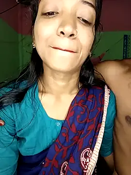 Snapshot of CoupleShow_432 chatting on 2, 4, 2026 CoupleShow 432 online show from 2, 4, 2026