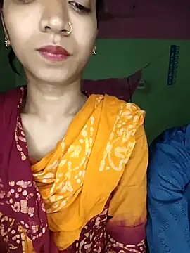 Snapshot of CoupleShow_432 chatting on 5, 4, 2026 CoupleShow 432 online show from 5, 4, 2026