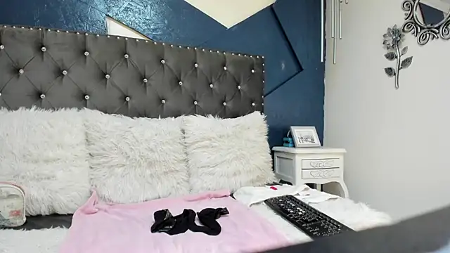 Snapshot of stefany_adams__ chatting on 21, 12, 2025 stefany adams online show from 21, 12, 2025