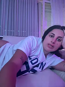 Snapshot of jojoa23 chatting on 15, 4, 2026 jojoa23 online show from 15, 4, 2026