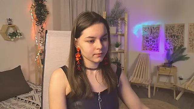 Snapshot of FrancescaCavaliere chatting on 5, 4, 2026 FrancescaCavaliere online show from 5, 4, 2026