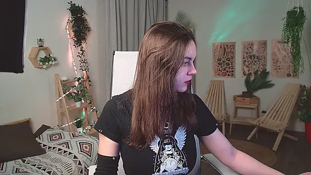 Snapshot of FrancescaCavaliere chatting on 14, 4, 2026 FrancescaCavaliere online show from 14, 4, 2026