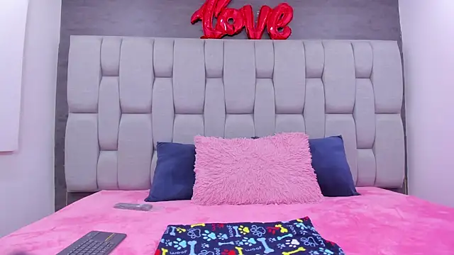 Snapshot of Sarita_Ass chatting on 11, 4, 2026 Sarita Ass online show from 11, 4, 2026