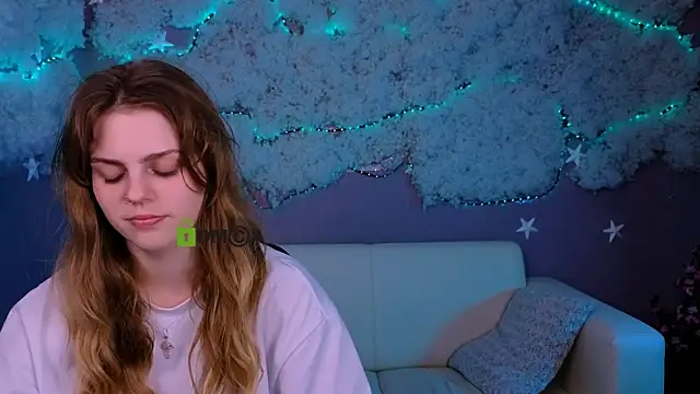 mikameovv online show from 15, 3, 2026