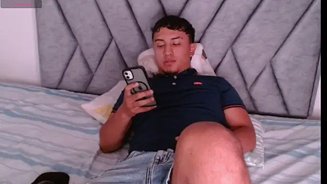 kyro estrada online show from 27, 2, 2026