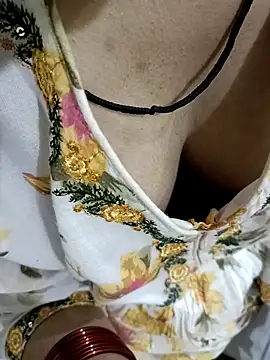 Snapshot of BEST-LOVER-1 chatting on 11, 4, 2026 BEST-LOVER-1 online show from 11, 4, 2026