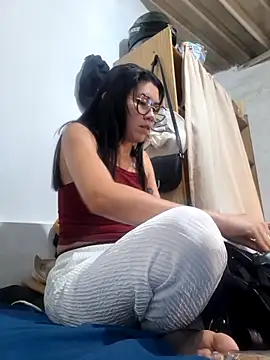 Yelena 77 online show from 13, 4, 2026