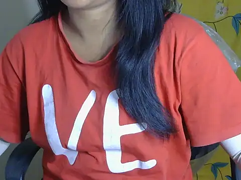 Snapshot of Cristina_love69 chatting on 9, 4, 2026 Cristina love69 online show from 9, 4, 2026