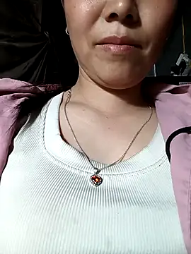 Snapshot of vesla-2k chatting on 6, 3, 2026 vesla-2k online show from 6, 3, 2026