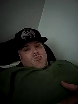 Snapshot of Flyrock69 chatting on 14, 4, 2026 Flyrock69 online show from 14, 4, 2026