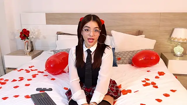 Snapshot of AntonellaBons chatting on 14, 2, 2026 AntonellaBons online show from 14, 2, 2026