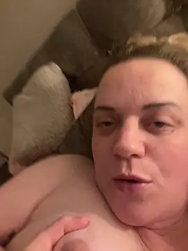 Piper Milf 36 online show from 24, 2, 2026