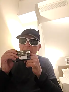 Snapshot of sk8brd_snwbrd_no_snitch chatting on 2, 4, 2026 sk8brd snwbrd no snitch online show from 2, 4, 2026