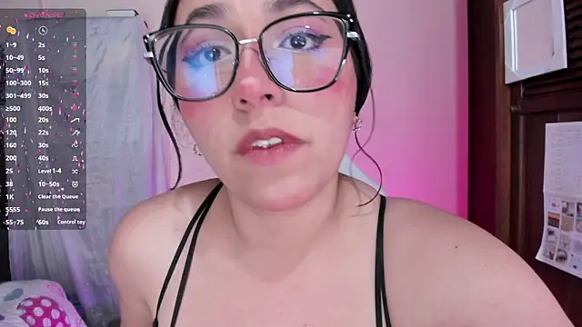 Snapshot of Hanna_Tm chatting on 3, 3, 2026 Hanna Tm online show from 3, 3, 2026