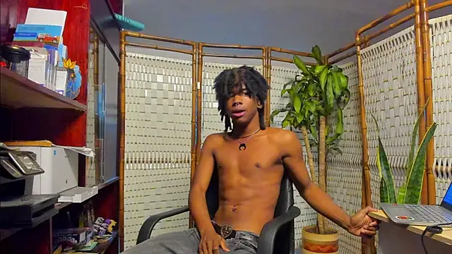 Snapshot of Mashall_lee chatting on 9, 4, 2026 Mashall lee online show from 9, 4, 2026