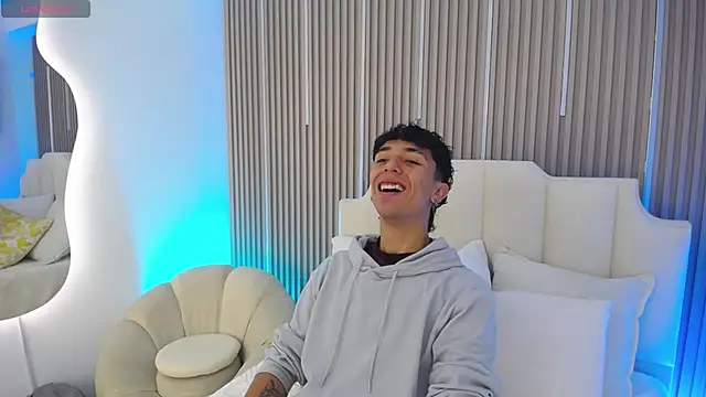 Snapshot of Aiden_Rivers_ chatting on 10, 3, 2026 Aiden Rivers online show from 10, 3, 2026