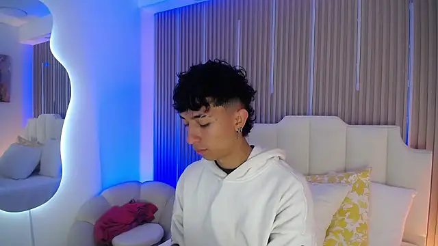 Snapshot of Aiden_Rivers_ chatting on 16, 3, 2026 Aiden Rivers online show from 16, 3, 2026