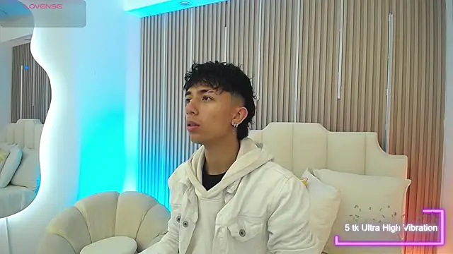 Snapshot of Aiden_Rivers_ chatting on 17, 3, 2026 Aiden Rivers online show from 17, 3, 2026