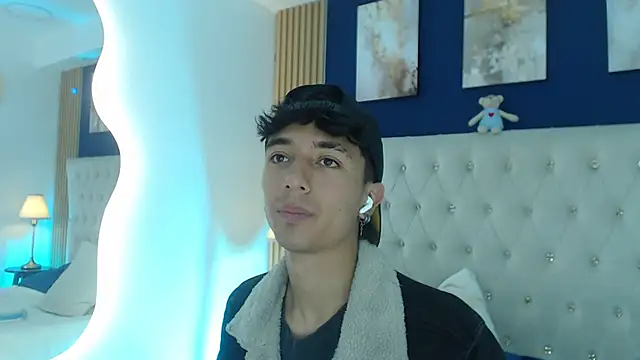 Snapshot of Aiden_Rivers_ chatting on 1, 4, 2026 Aiden Rivers online show from 1, 4, 2026