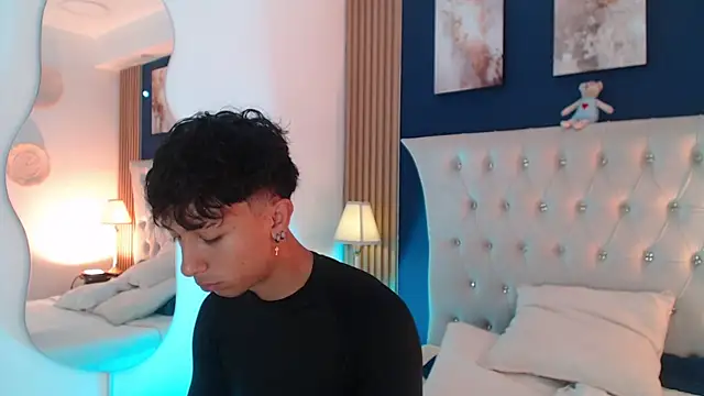 Snapshot of Aiden_Rivers_ chatting on 9, 4, 2026 Aiden Rivers online show from 9, 4, 2026