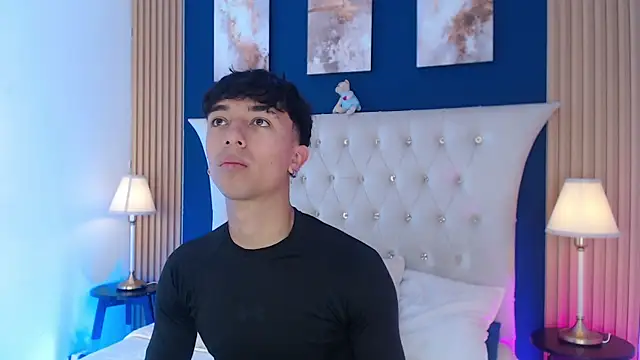 Snapshot of Aiden_Rivers_ chatting on 10, 4, 2026 Aiden Rivers online show from 10, 4, 2026