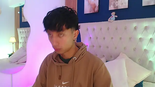 Snapshot of Aiden_Rivers_ chatting on 13, 4, 2026 Aiden Rivers online show from 13, 4, 2026