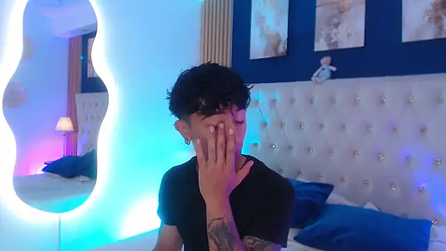 Snapshot of Aiden_Rivers_ chatting on 14, 4, 2026 Aiden Rivers online show from 14, 4, 2026